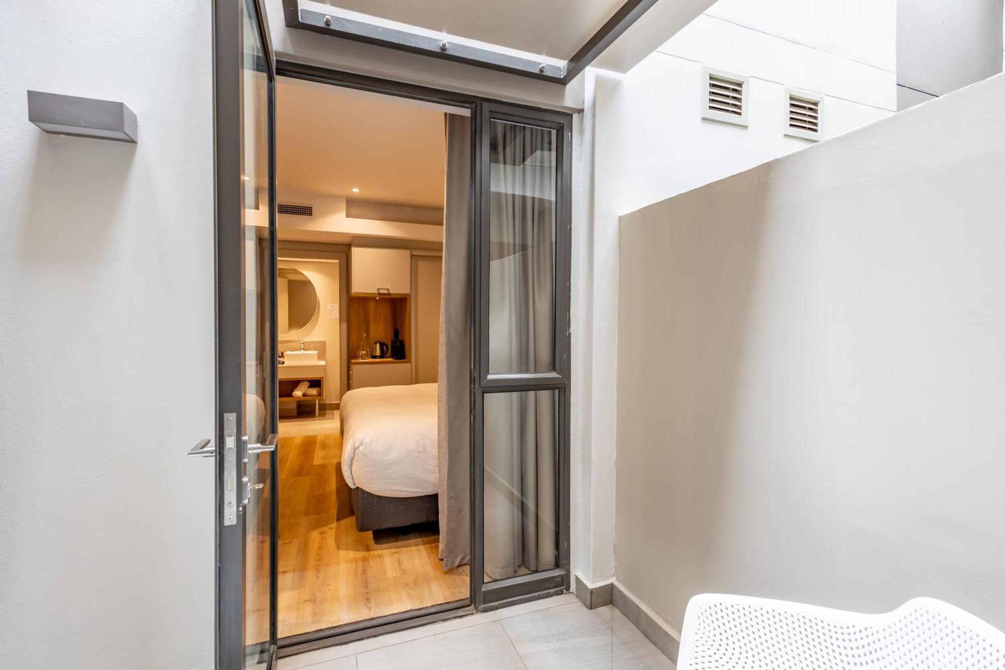 Plett Quarter Hotel - Lion Roars Hotels & Lodges 普勒滕贝格湾 外观 照片