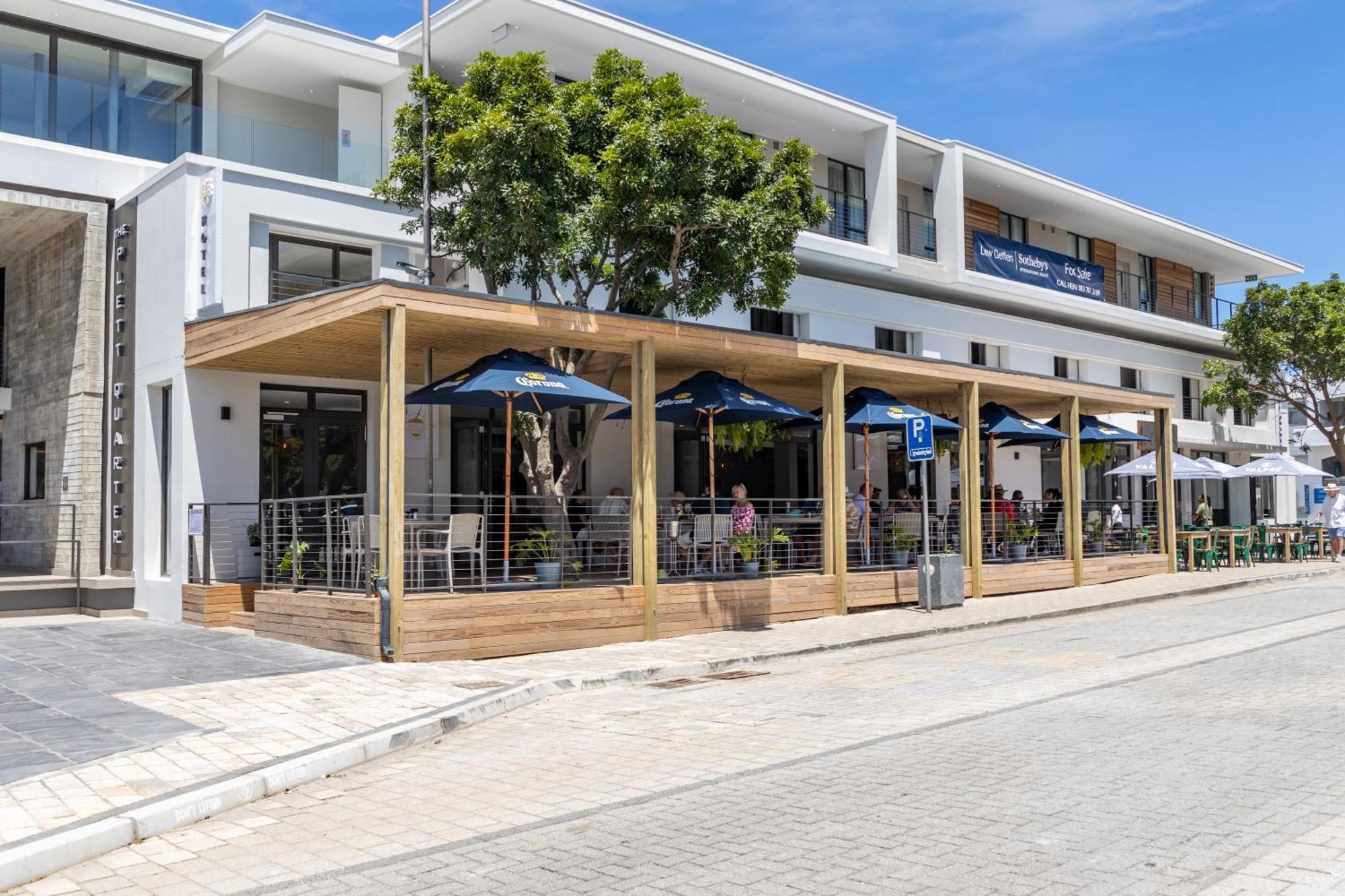 Plett Quarter Hotel - Lion Roars Hotels & Lodges 普勒滕贝格湾 外观 照片