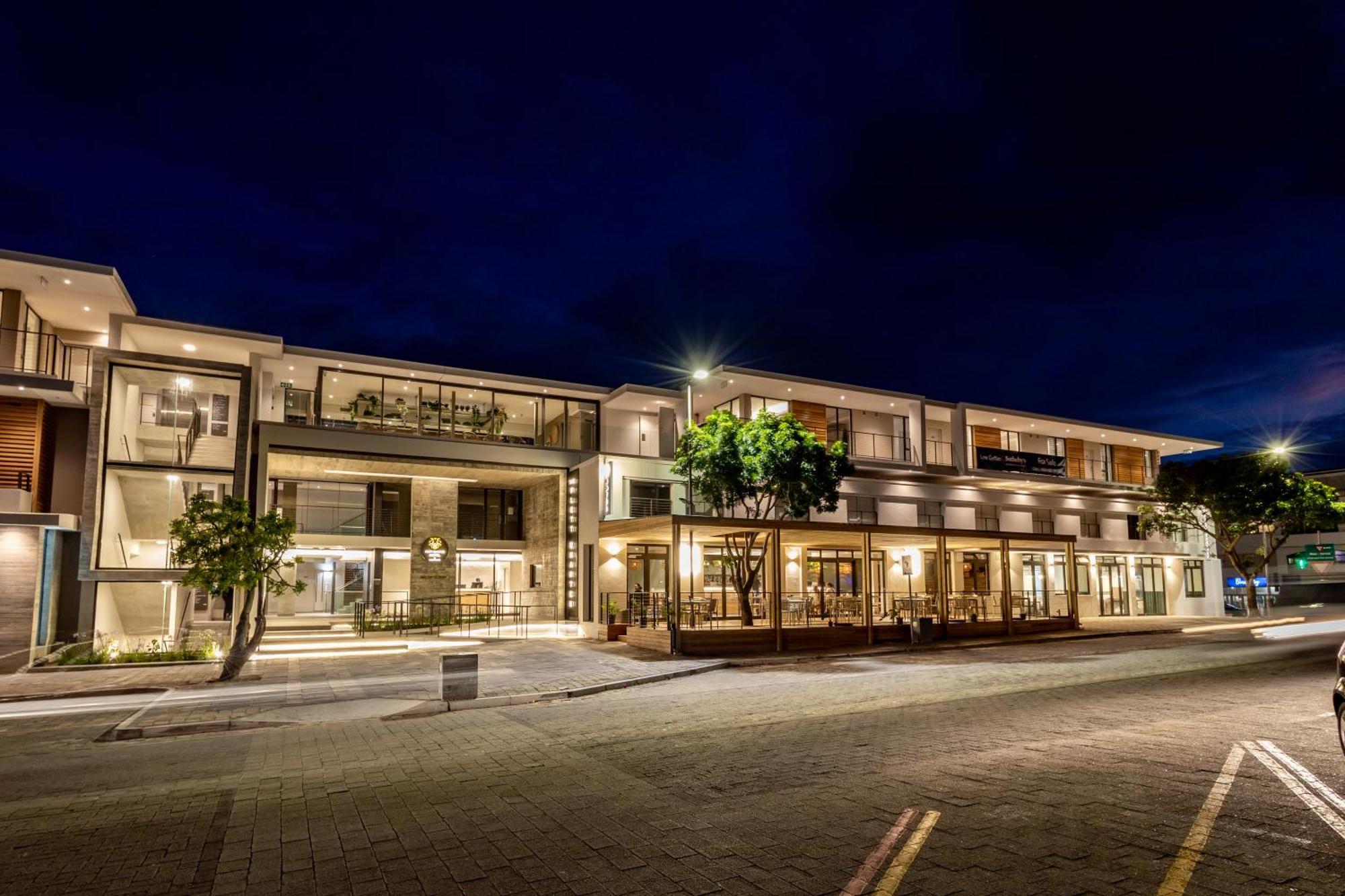 Plett Quarter Hotel - Lion Roars Hotels & Lodges 普勒滕贝格湾 外观 照片