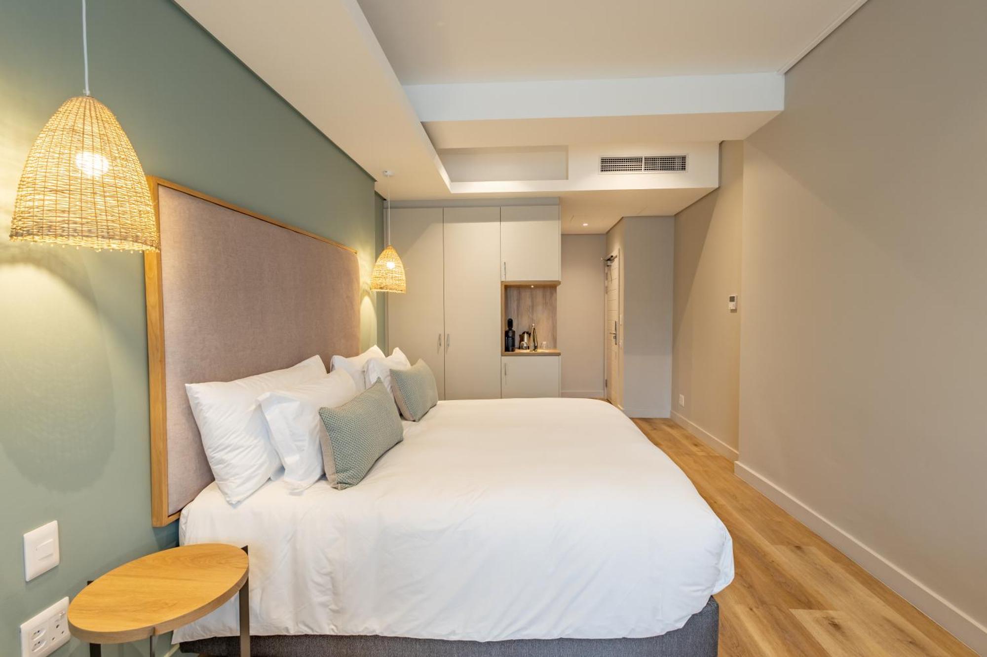 Plett Quarter Hotel - Lion Roars Hotels & Lodges 普勒滕贝格湾 客房 照片